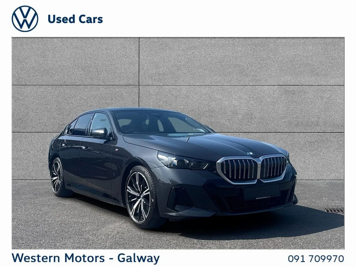 BMW 5 Series 530Ee M Sport Comfort Plus  Rear Cam - Image 1