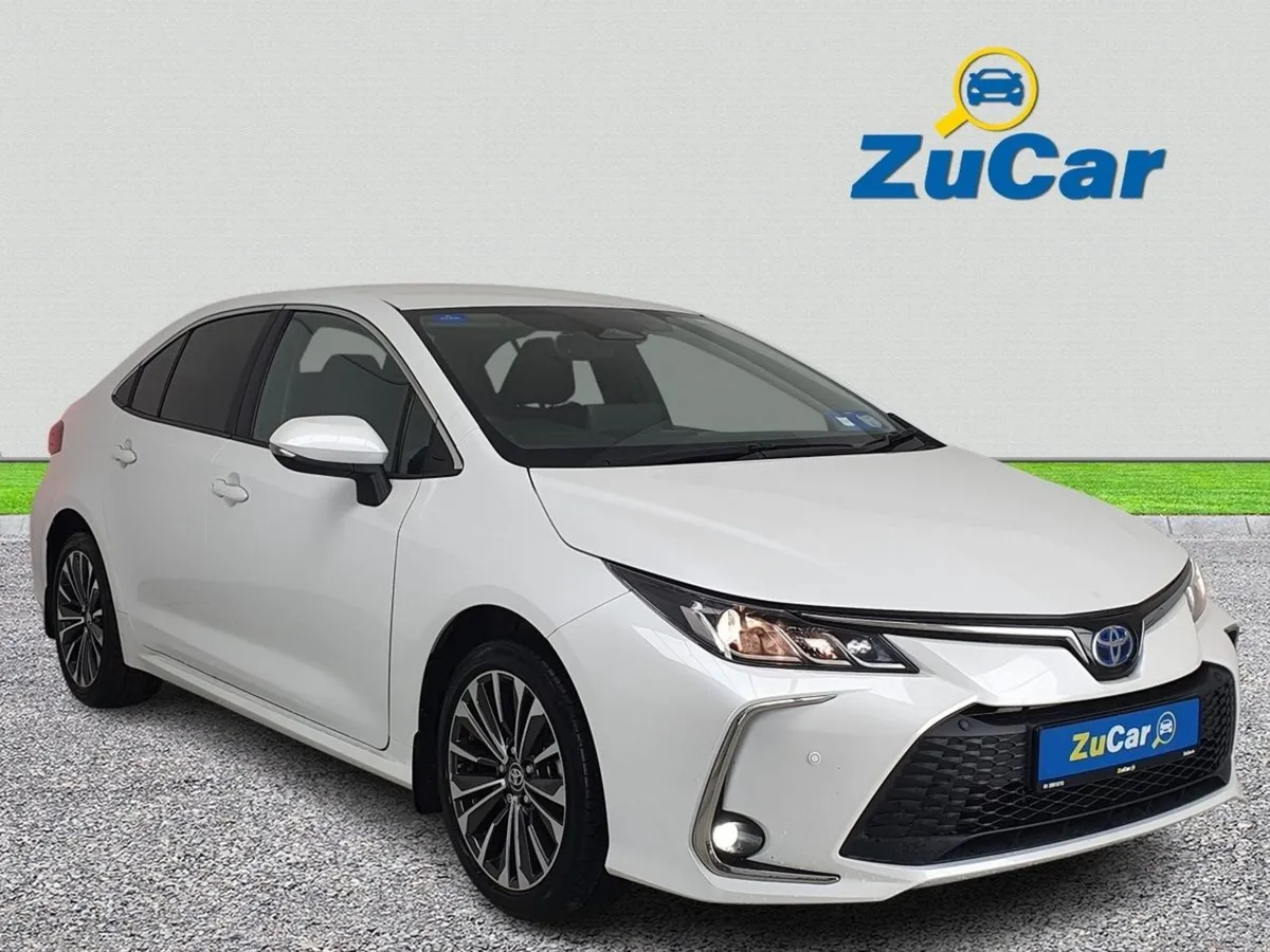 Toyota Corolla  120 1.8 Hybrid Luna Sport Saloon - Image 1