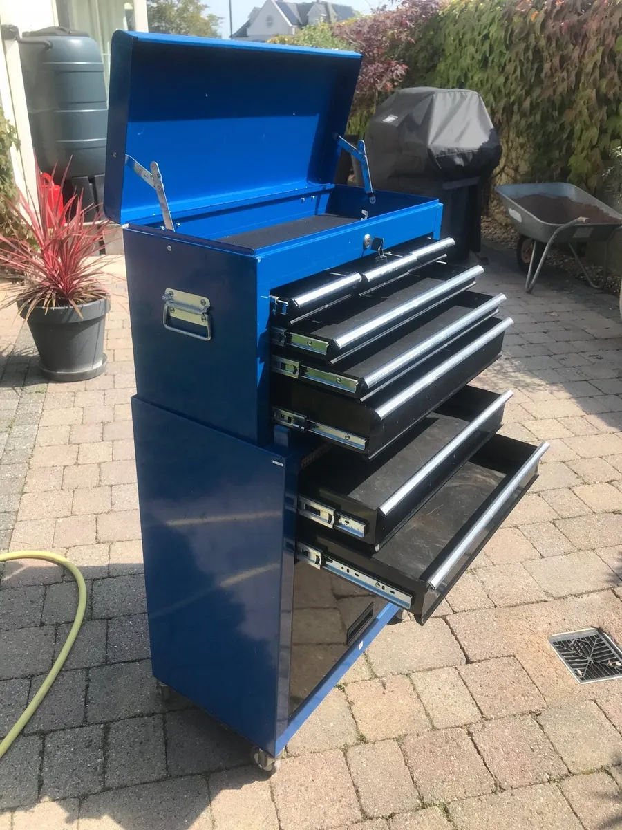DIY tool storage cabinet - Image 2
