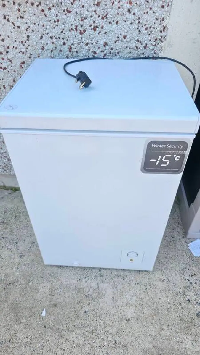 Chest Freezer - Image 1