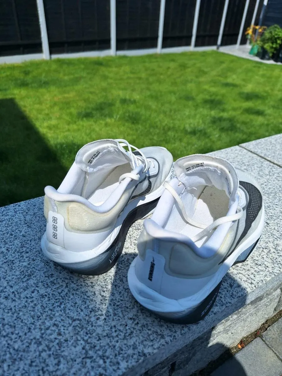Nike Zoom Fly 6 - UK size 7 - Image 3