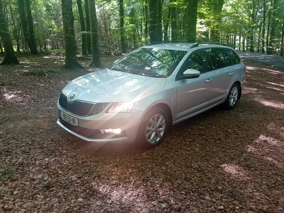 181 SKODA OCTAVIA 1.6 TDI COMBI MANUAL - Image 1