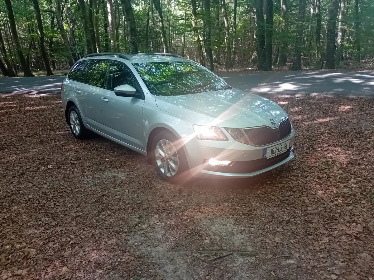 181 SKODA OCTAVIA 1.6 TDI COMBI MANUAL - Image 3