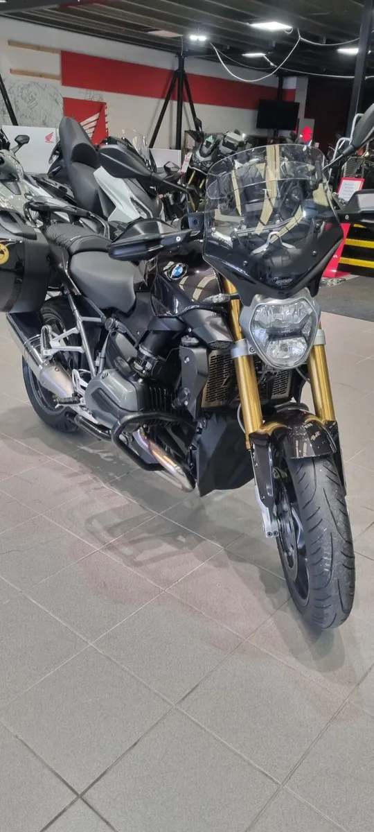 BMW R1200R Exclusive - Image 2
