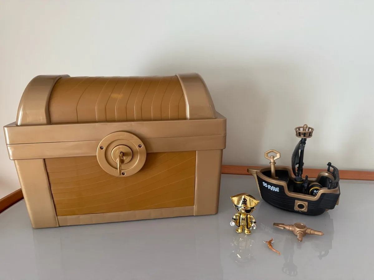 Large Ryan’s World  Pirate Treasure Chest and Boat - Image 3