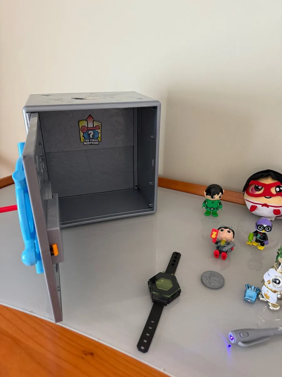 Ryan’s world bundle including large safe - Image 2