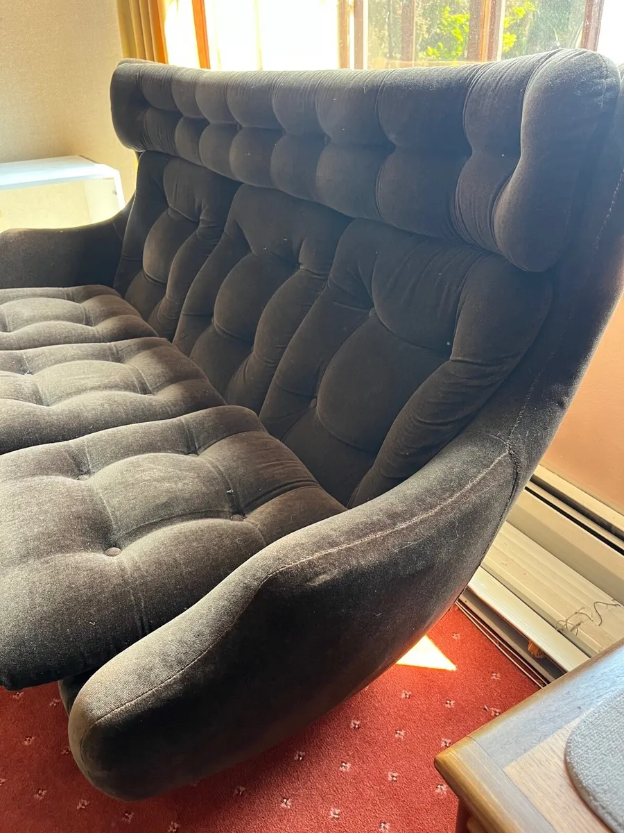Parker Knoll 3 Piece Suit - Image 3