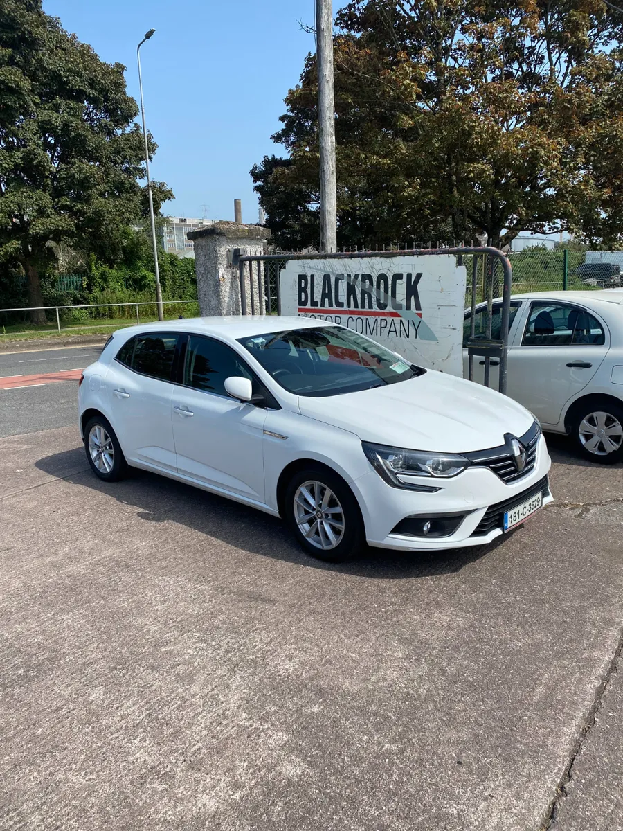 Renault Megane 2018 - Image 1