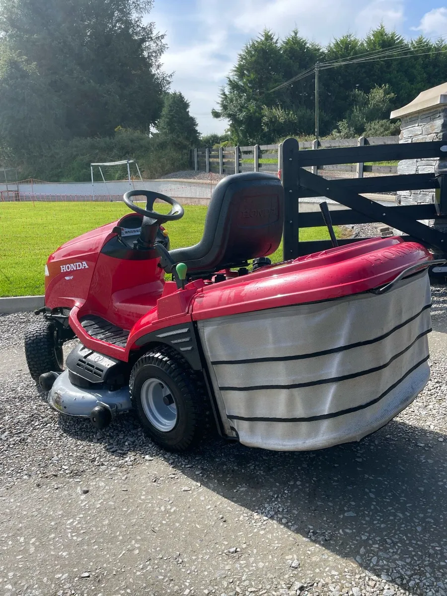 Honda 2622 lawnmower - Image 3