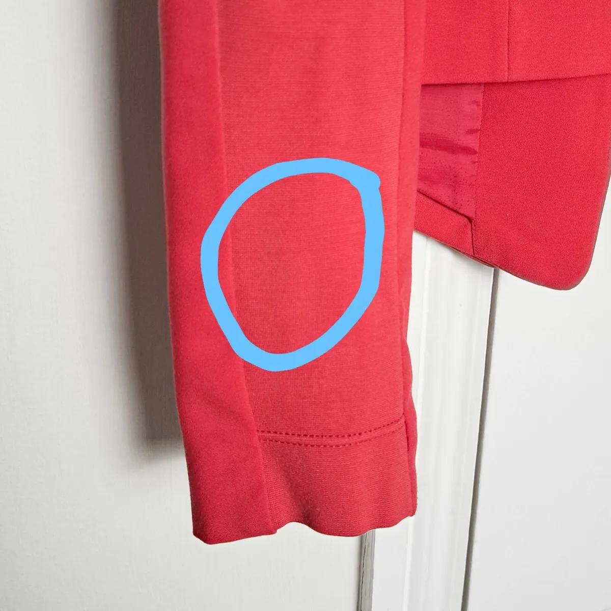 BCBG Max Azria Red Pink Tailored Size S - Image 4