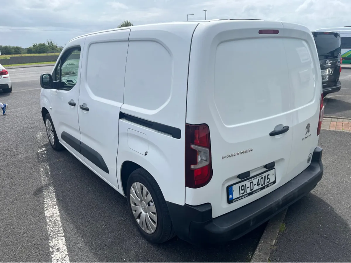 Peugeot Partner ACTIVE 1.6 BLUEHDI 75 650KG 2DR - Image 2