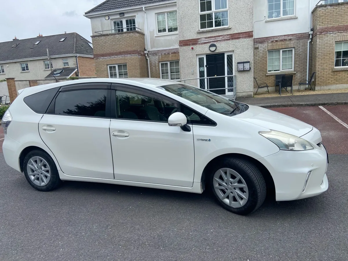 Toyota Prius 7 Seater - Image 2