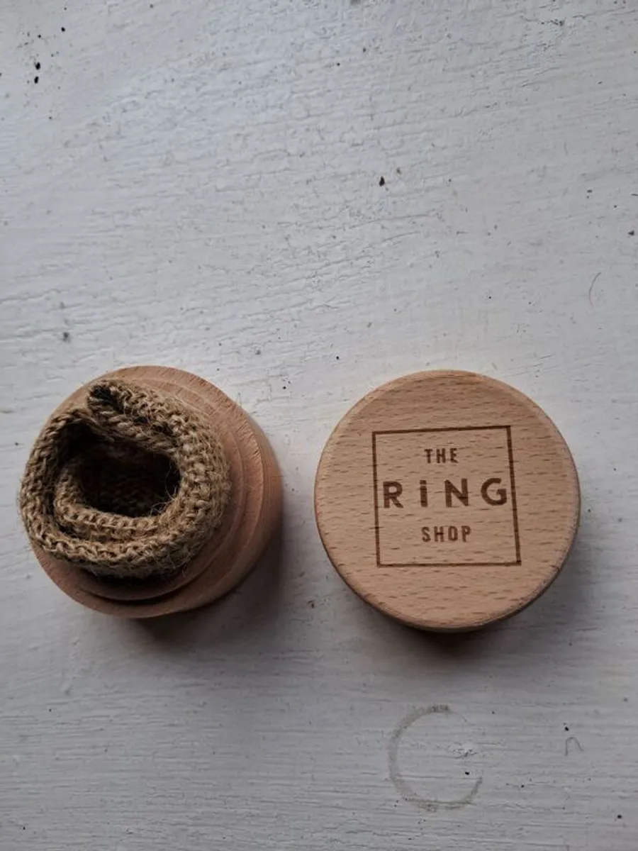Gents onyx black ring. - Image 3