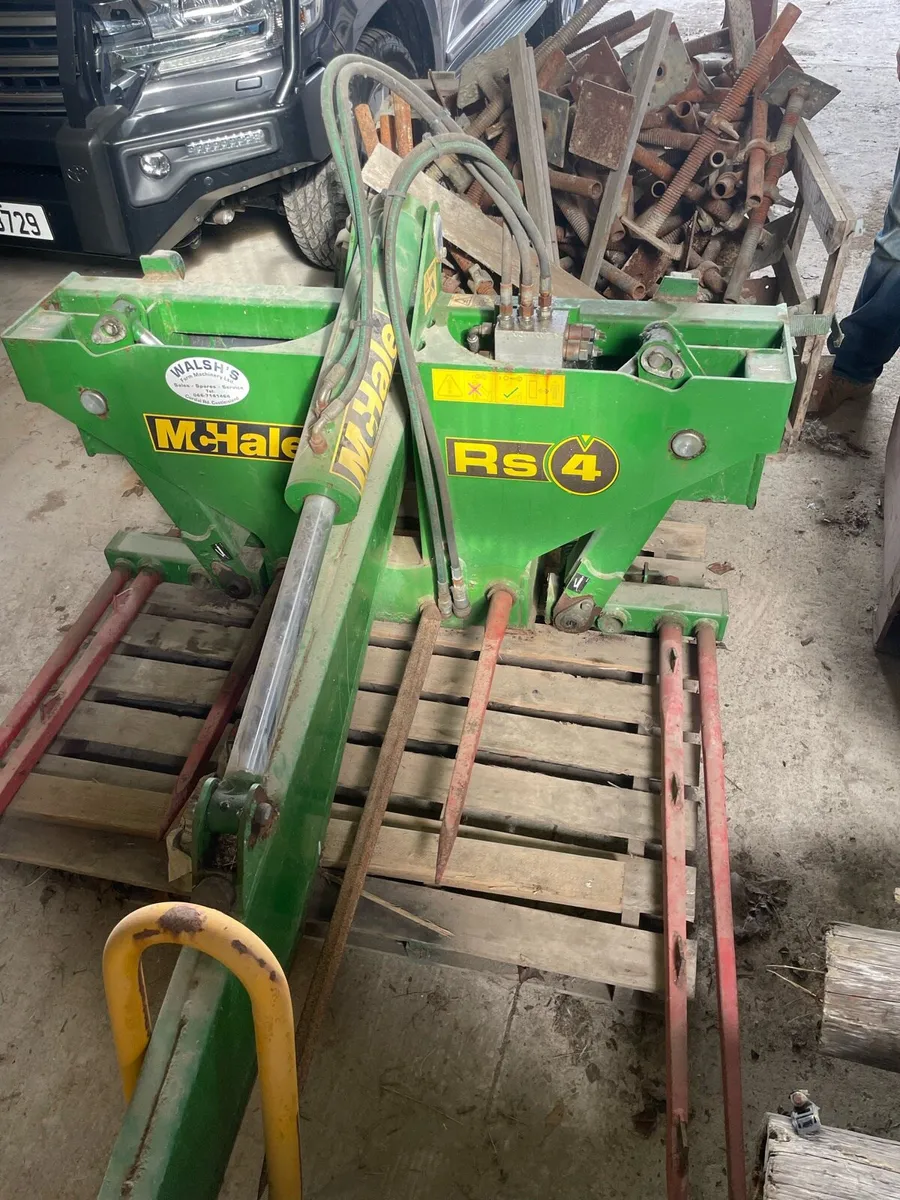Mchale bale splitter - Image 1