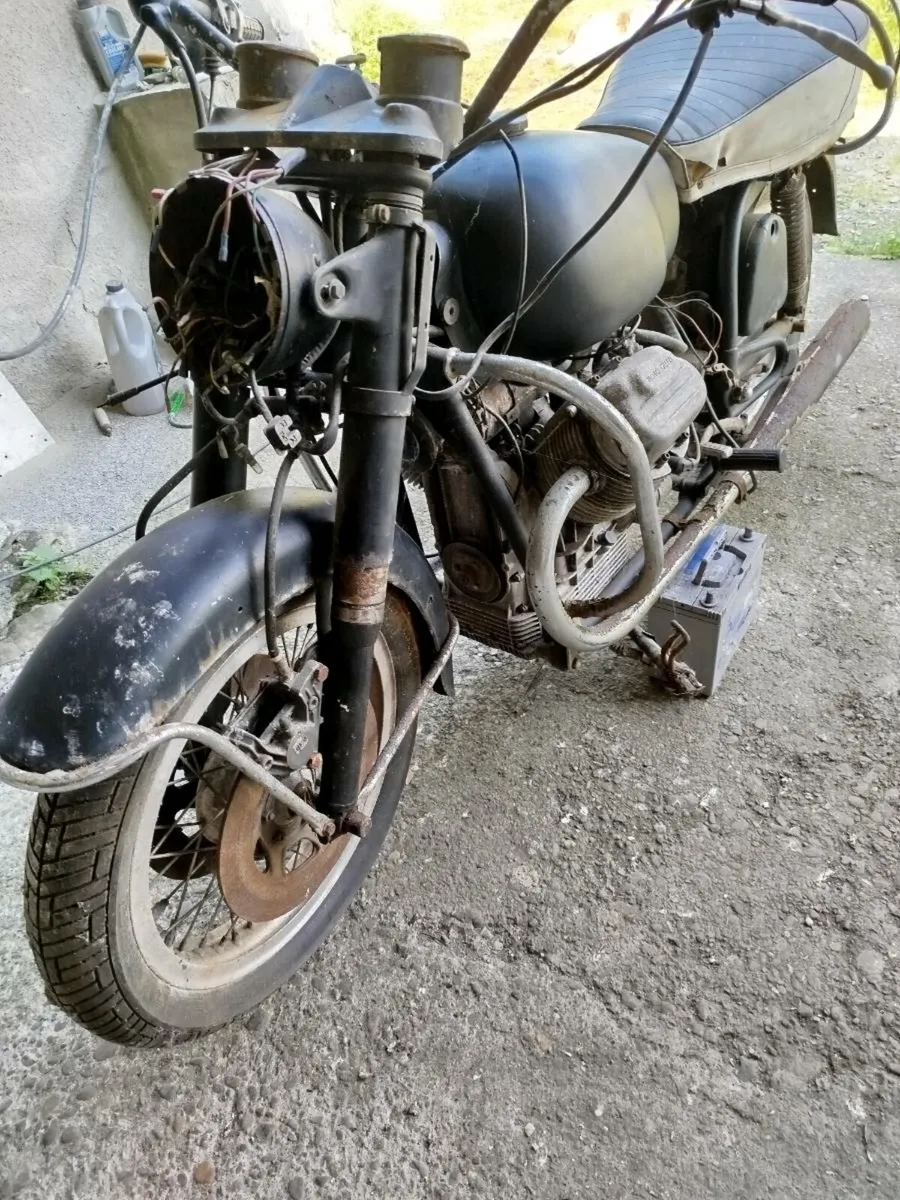 Moto Guzzi - Image 4