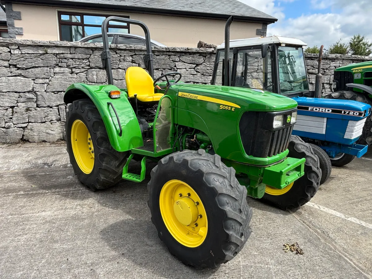 John Deere 5055E - Image 1