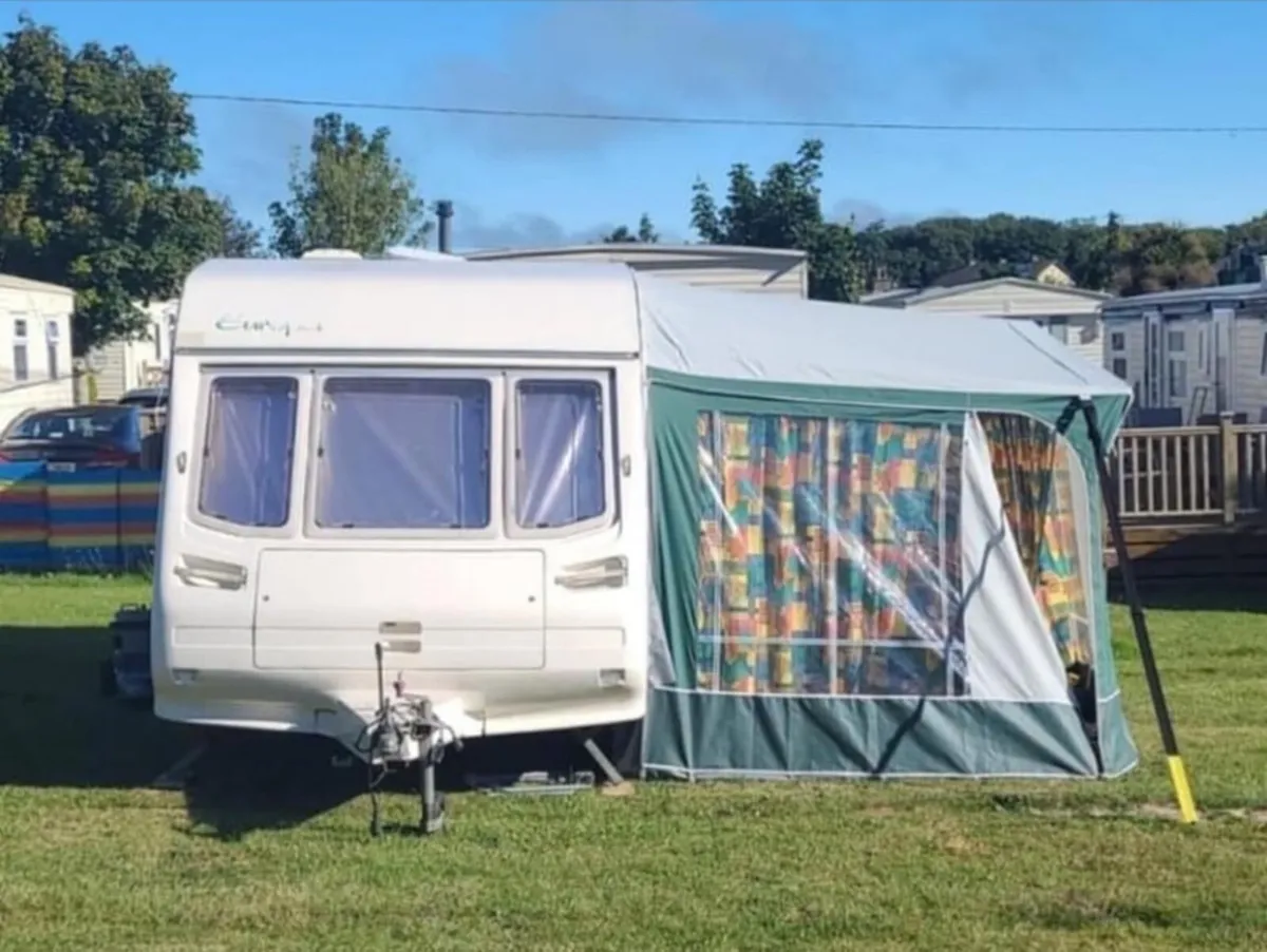 4 berth caravan and full awning - Image 1