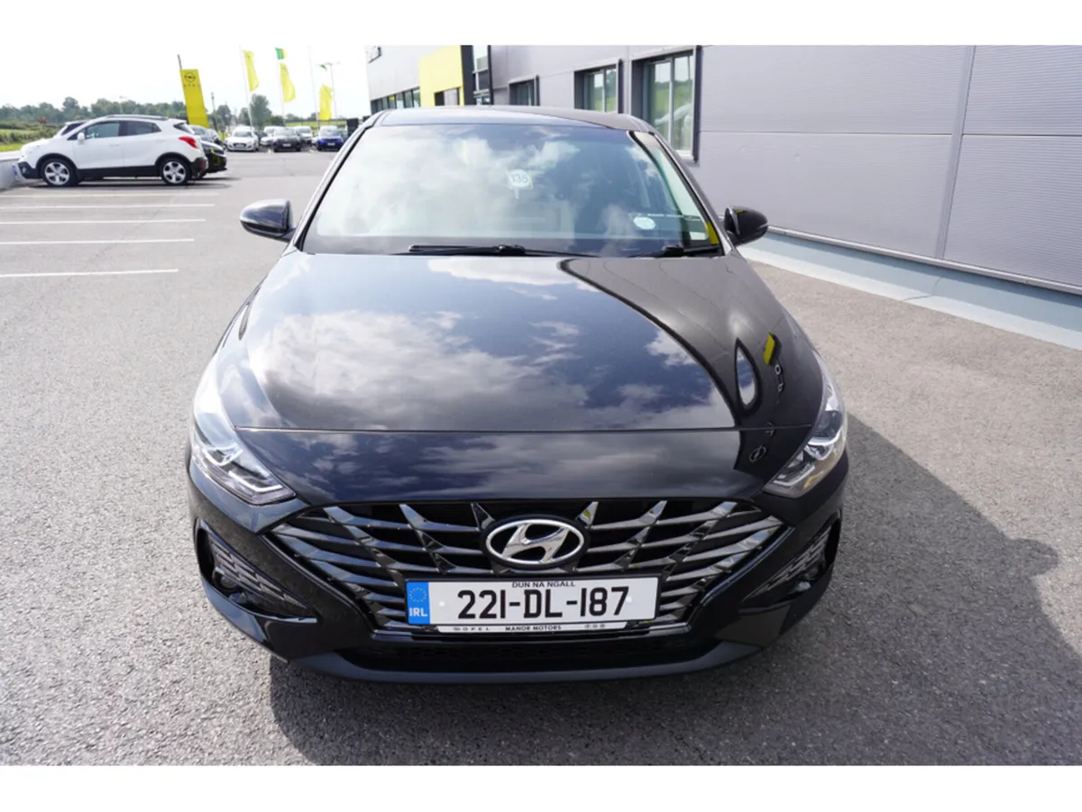 Hyundai i30 DELUXE 1.6 CRDI - Image 3