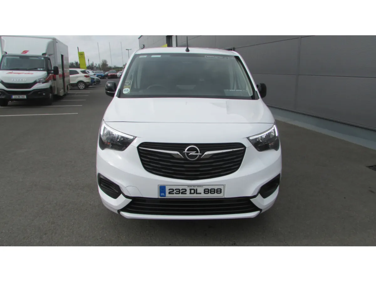 Opel Combo SPORTIVE 1.5 D-Turbo 100PS - Image 4