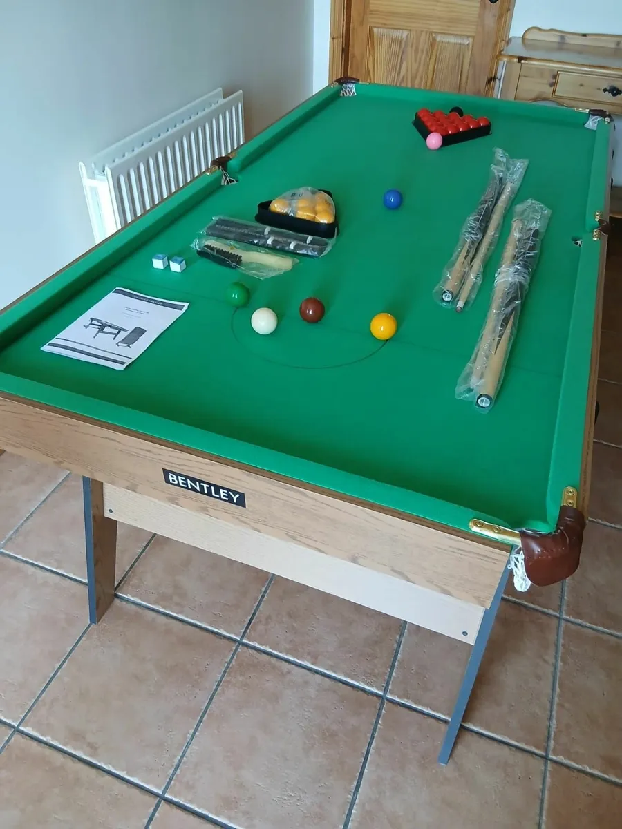 POOL TABLE - Image 1