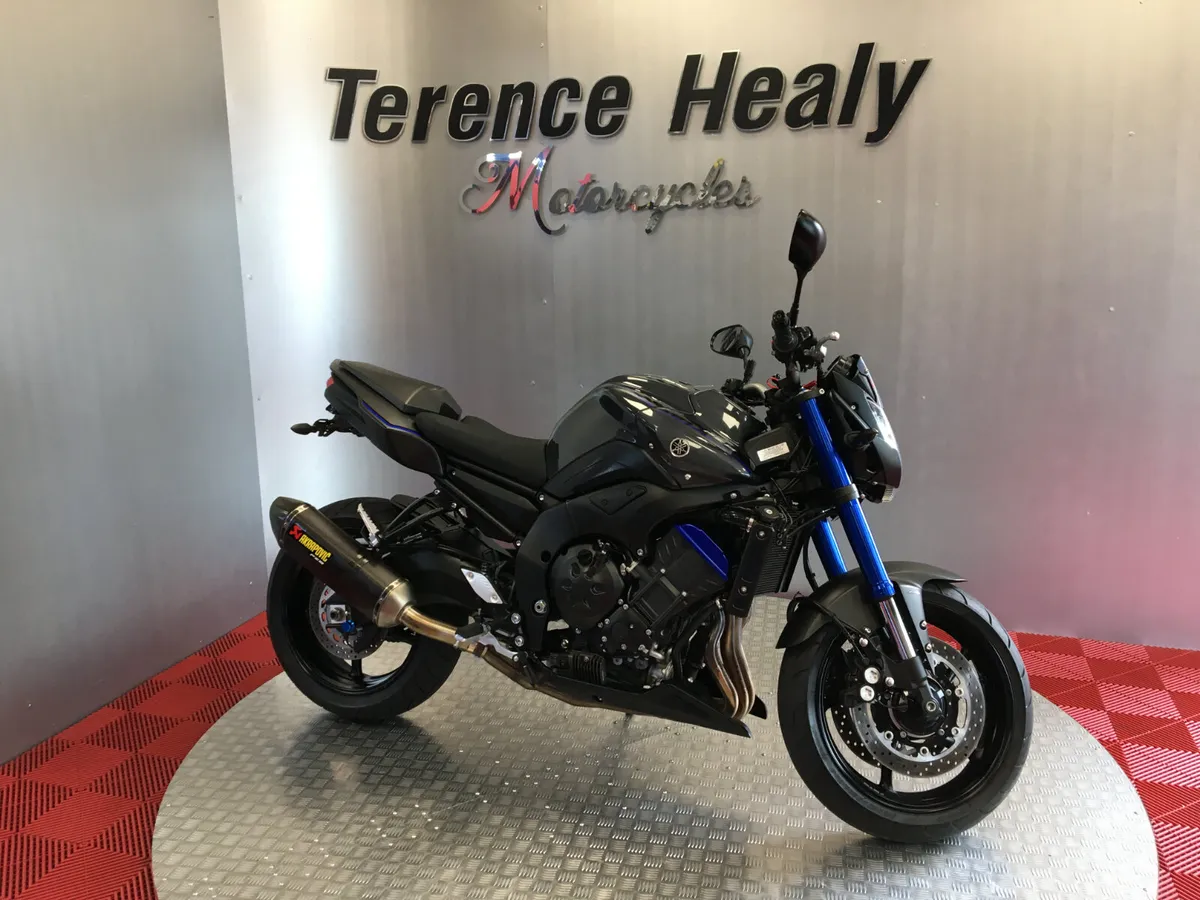 2016 Yamaha FZ8 ''LIKE NEW'' - Image 1