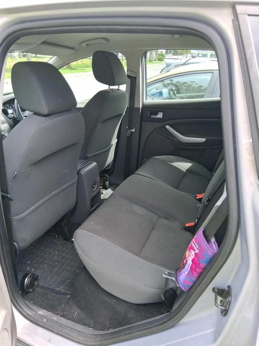 Ford Kuga 2011 - Image 2