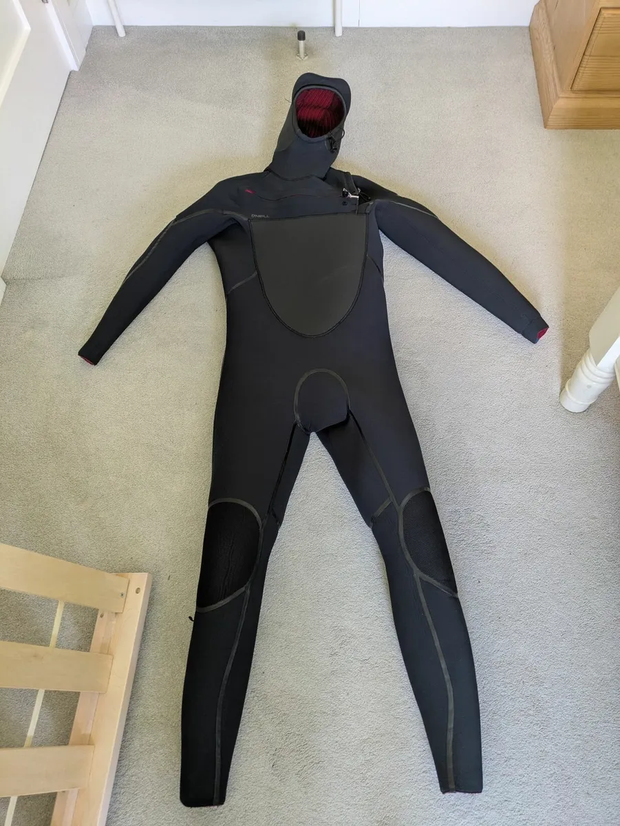 Wetsuit - Image 2