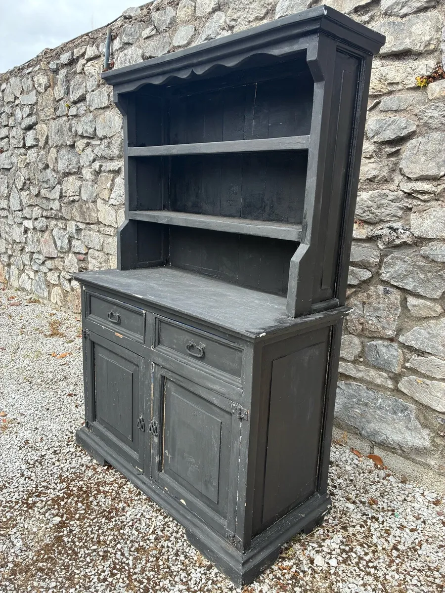 Dresser/Sideboard - Image 1