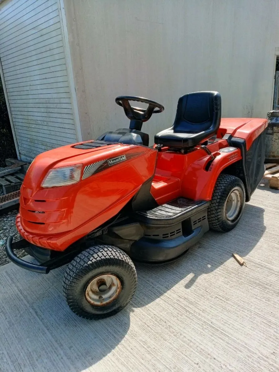 Very well looked after Mountfield ride on mower - Image 1