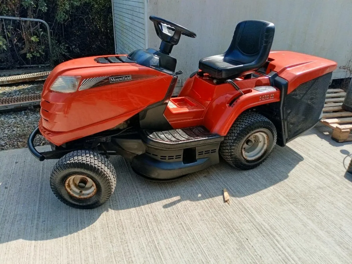 Very well looked after Mountfield ride on mower - Image 2