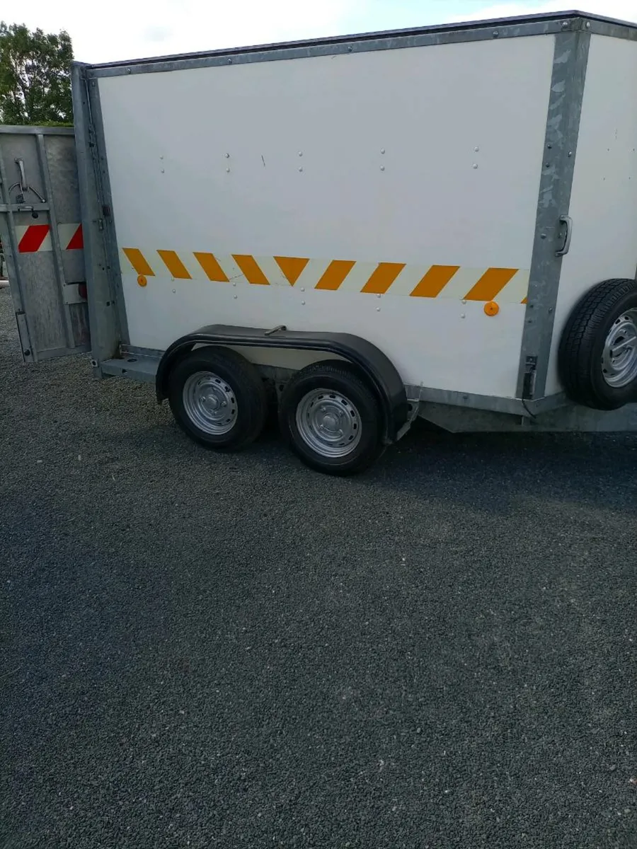 Trailer - Image 4