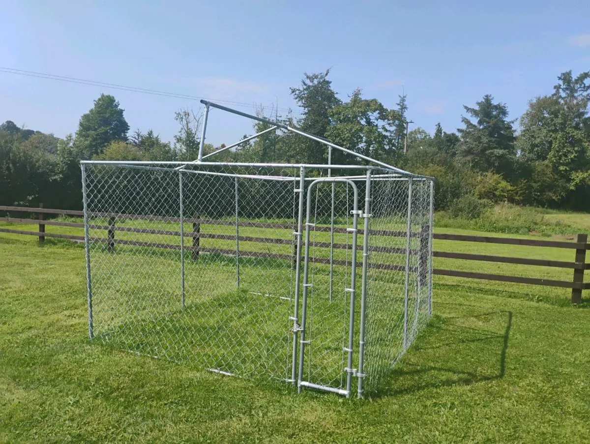 Dog Pen ( Including Roof)