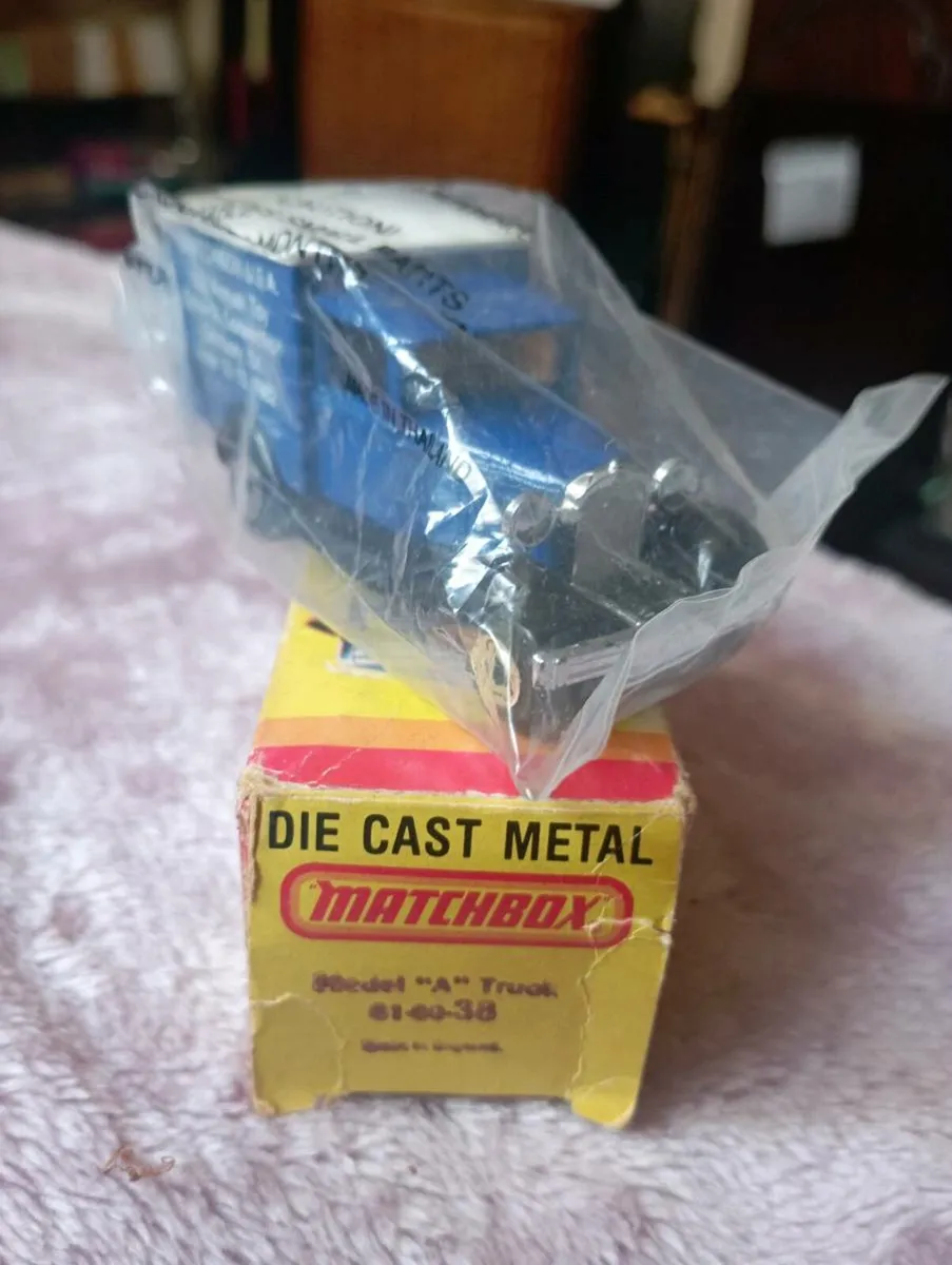 VINTAGE MATHBOX  Y-21  MODLE A FORD DIE CAST 🚚 - Image 2