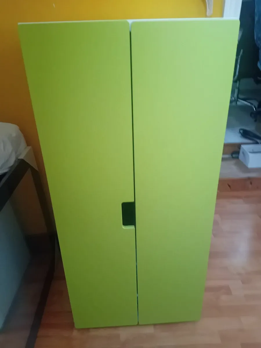 Kids wardrobe . - Image 2