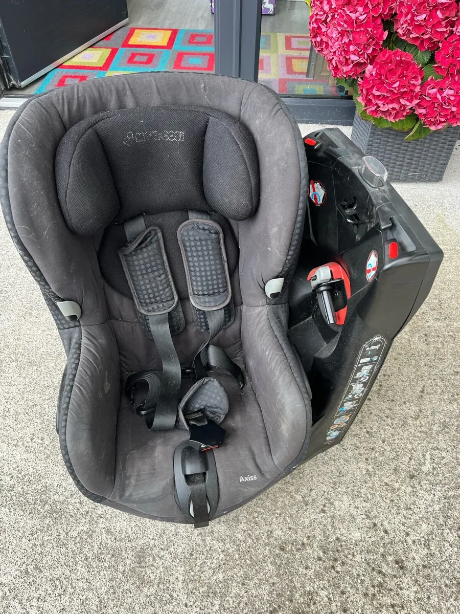 Maxi cosi Axiss car seat - Image 1