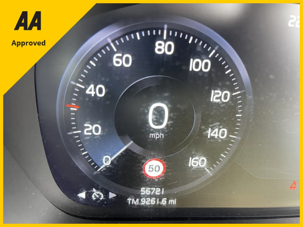 Volvo XC40 R-DESIGN T4 RECHARGE FREE DELIVERY - Image 3