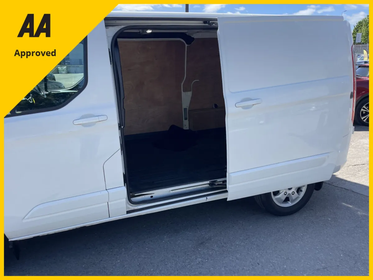 Ford Transit Custom CUSTOM 270 LIMITED EDITION - Image 3