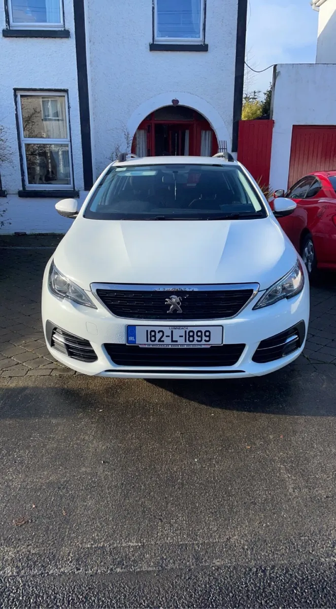 Peugeot 308 2018 - Image 2