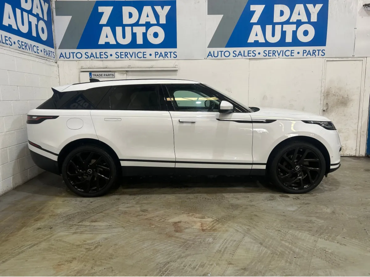 Land Rover Range Rover Velar VEL 2.0 I4 PHEV - Image 3