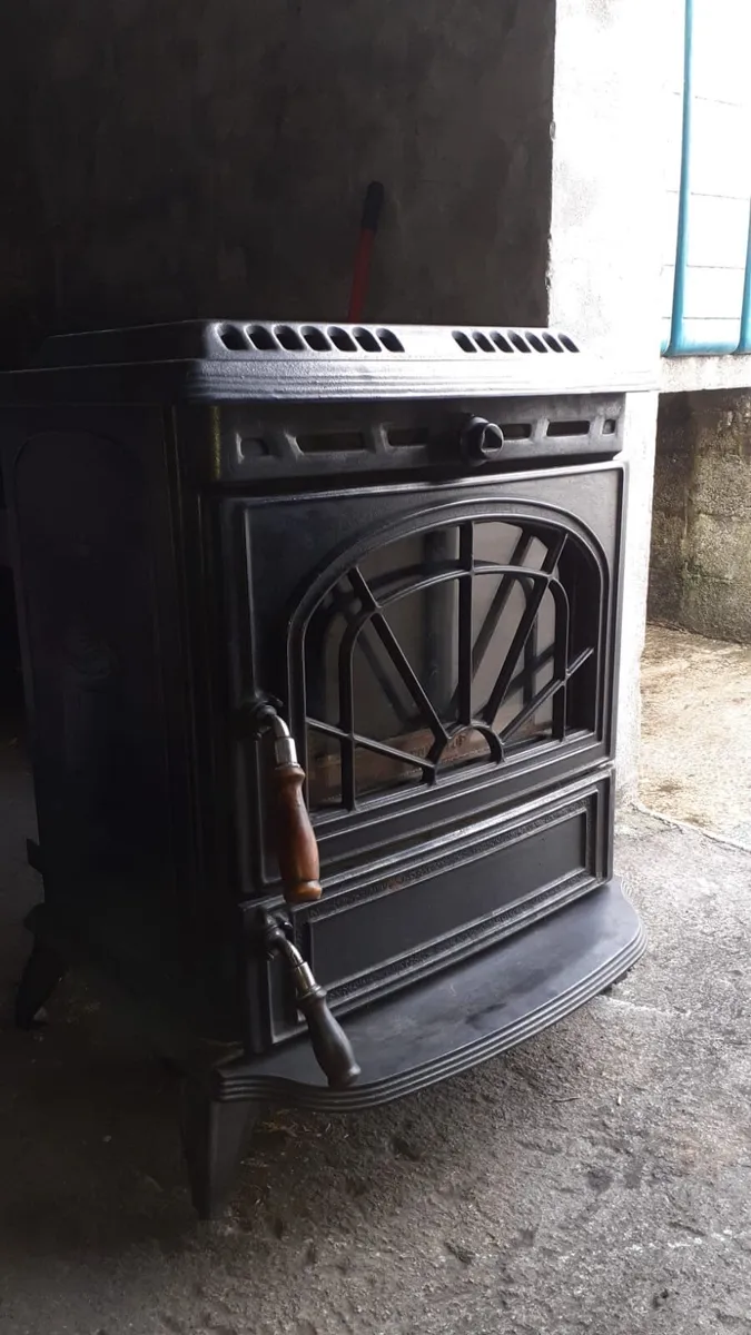 Stove - Image 4