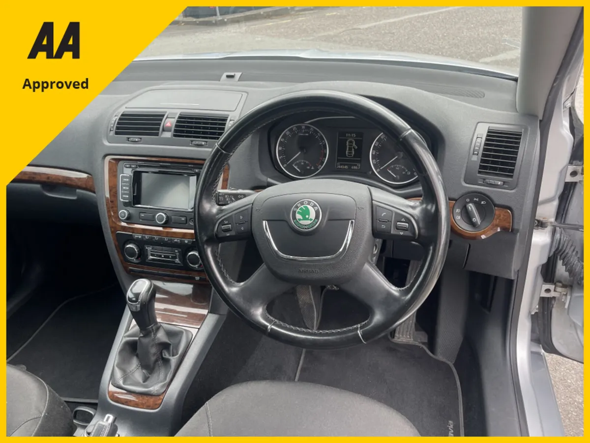 Skoda Octavia ELEGANCE 1.6 tdi FREE DELIVERY - Image 2