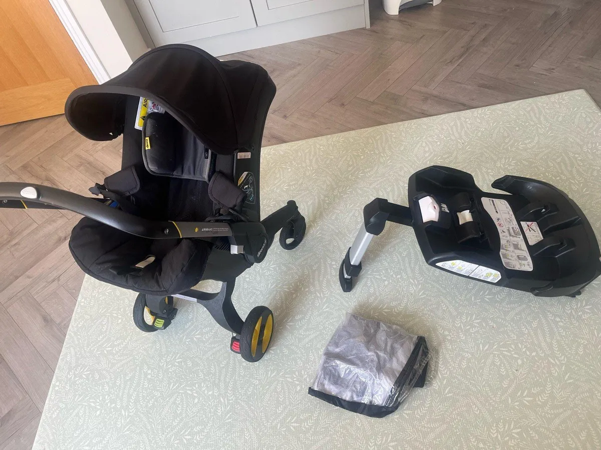 Doona Carseat Buggy - Image 2