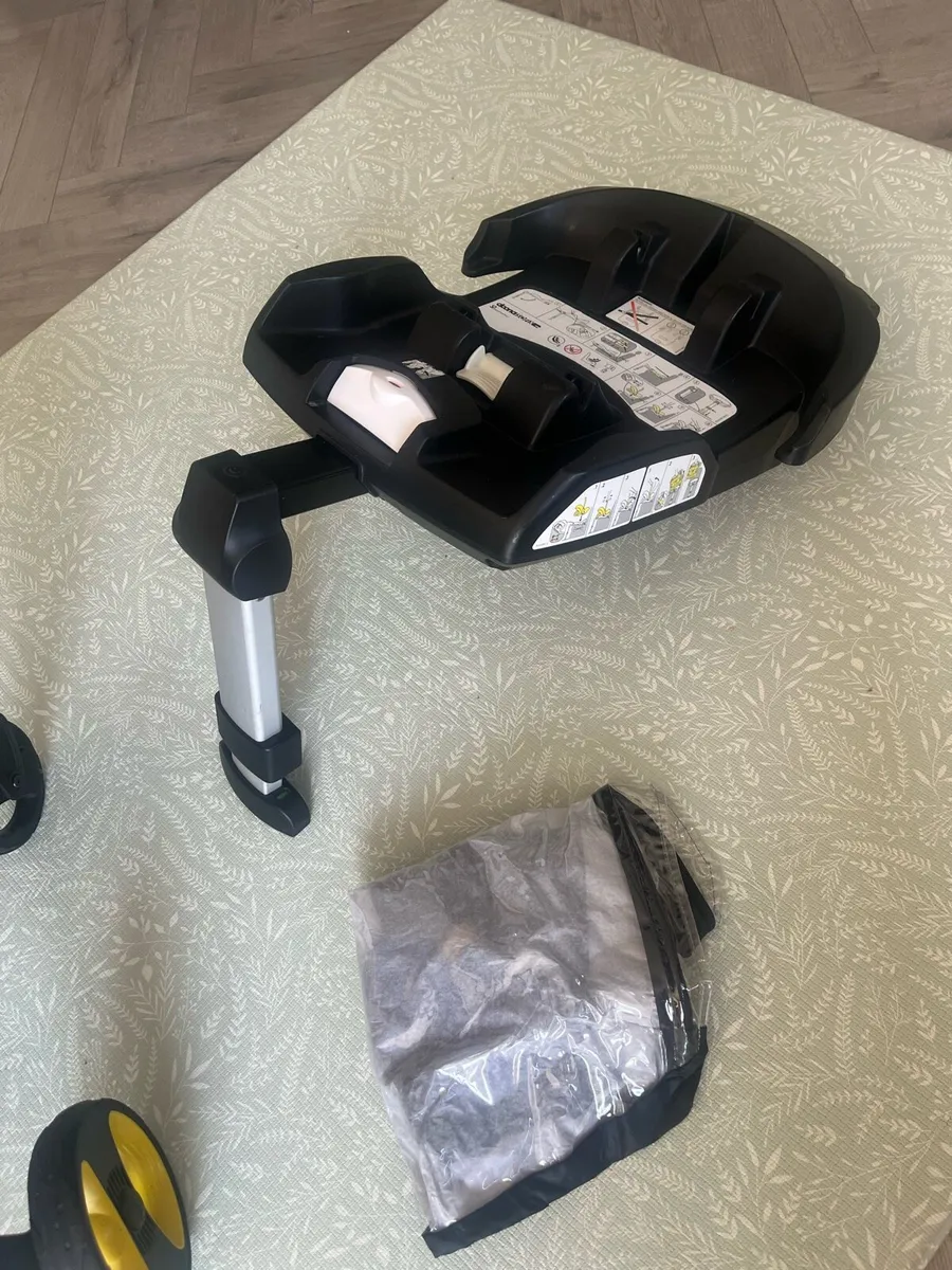 Doona Carseat Buggy - Image 3