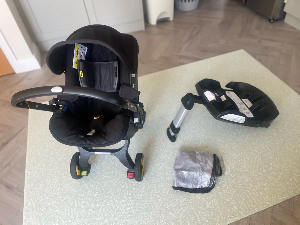 Doona Carseat Buggy - Image 1
