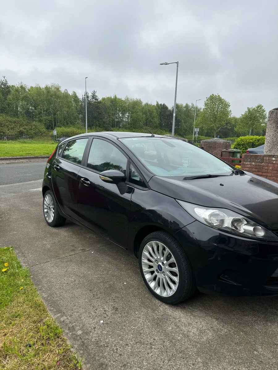 Ford fiesta - Image 4