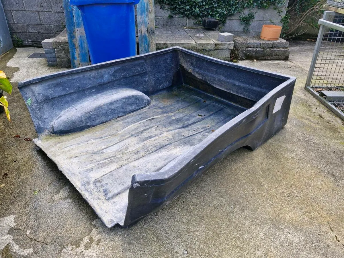 Liner for LWB Commercial Landcruiser
