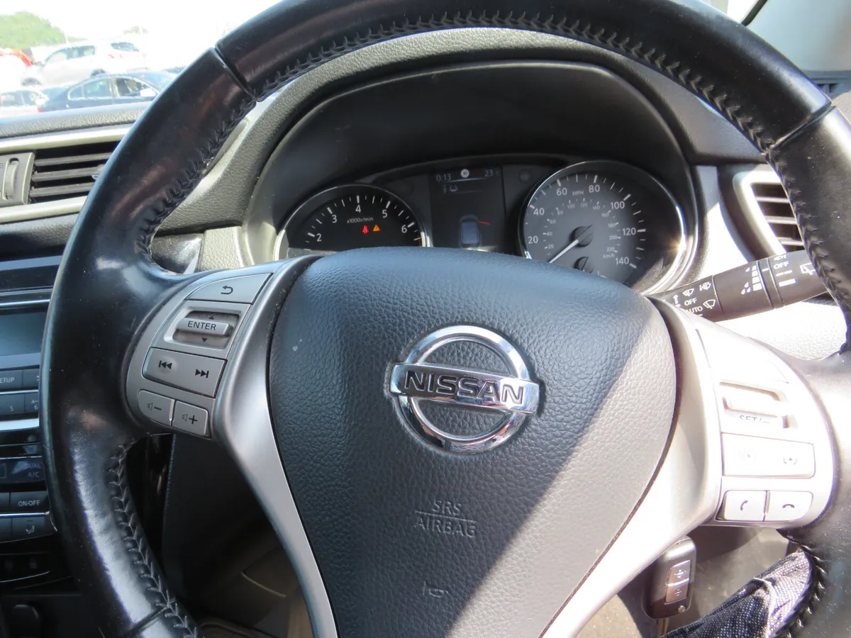 Nissan Qashqai 2015 5DR 1.2 PETROL SUV JEEP - Image 2