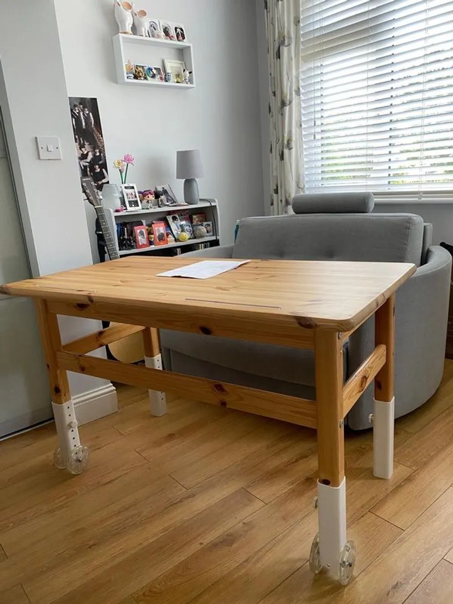 Flexa pullout desk - Image 1