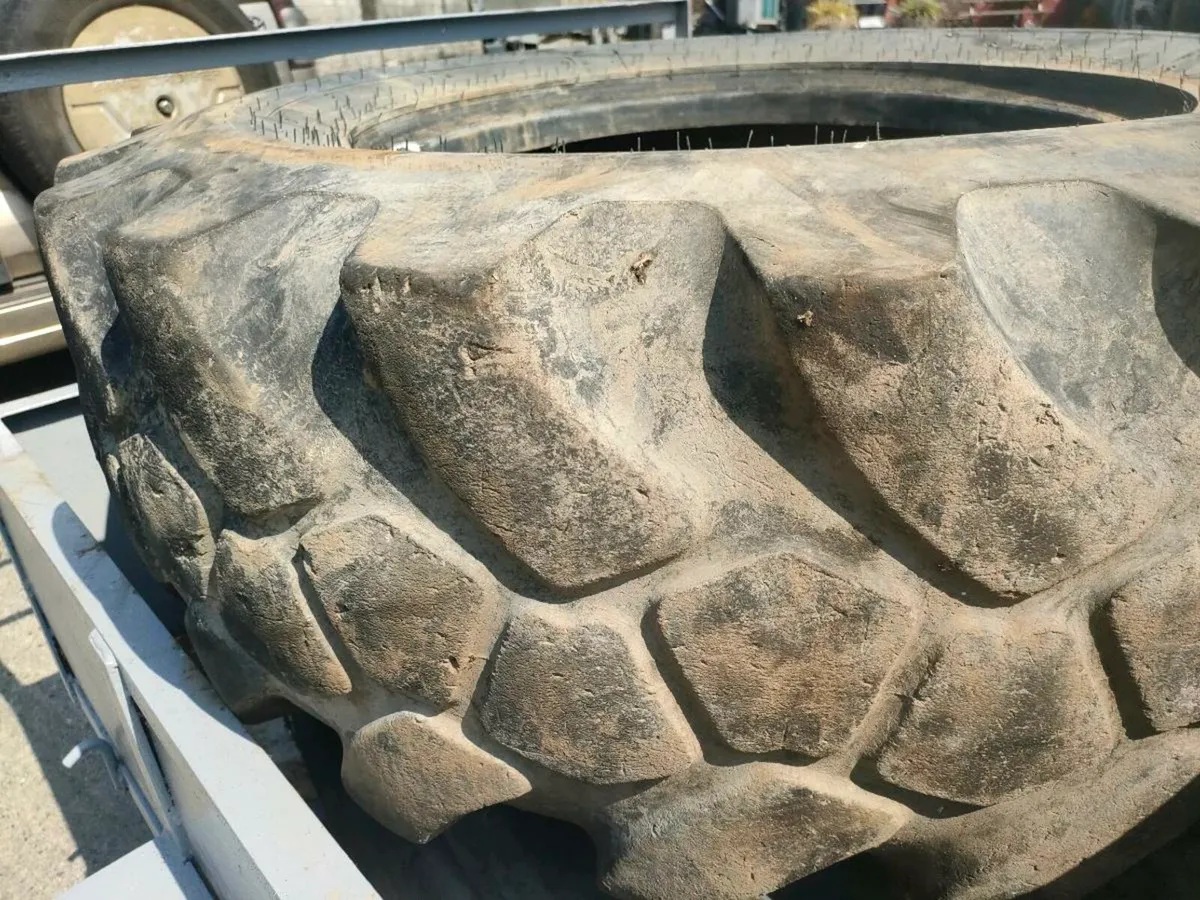 Tyers jcb - Image 3