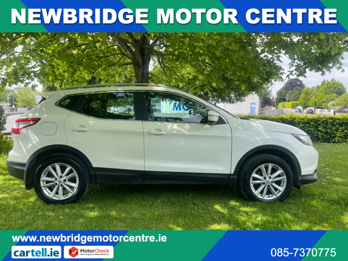 Nissan Qashqai 1.2  PANORAMIC SAT NAV 12 MONTHS WA - Image 3
